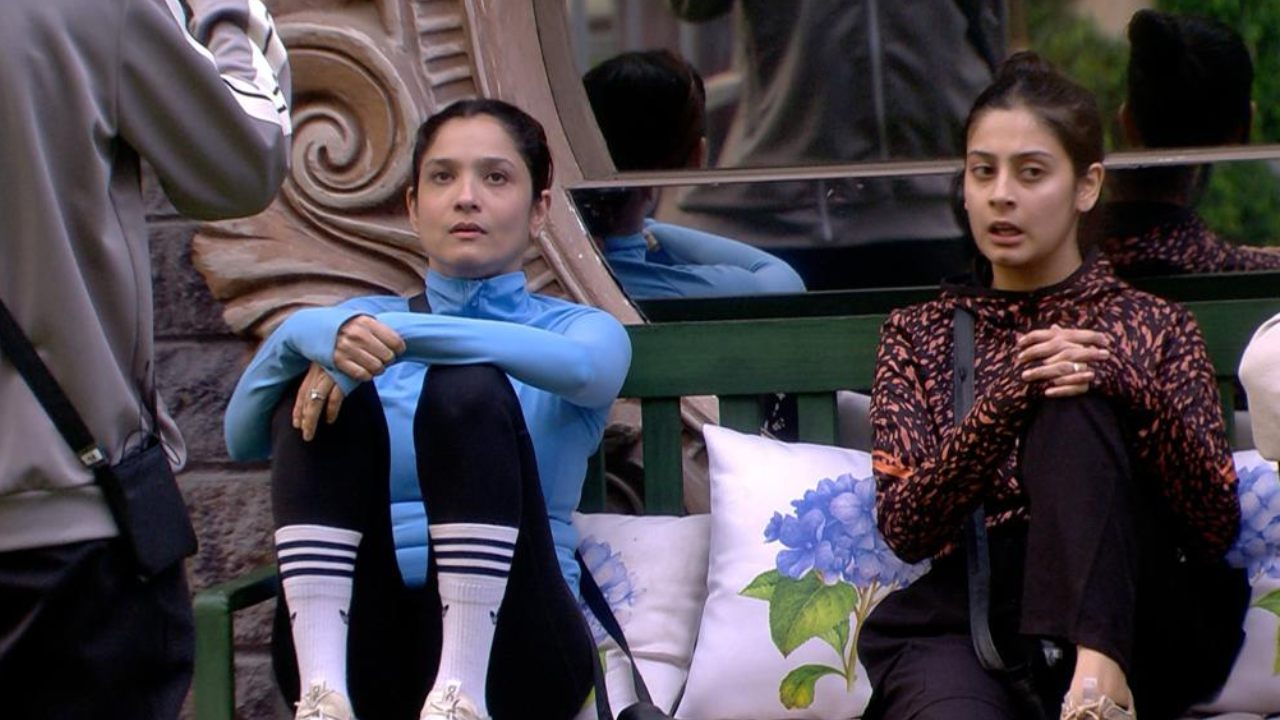 The race for finale! Nominees Ankita Lokhande and Isha Malviya storm insults on finalists Munawar Faruqui and Mannara Chopra on COLORS’ ‘BIGG BOSS’ 878974