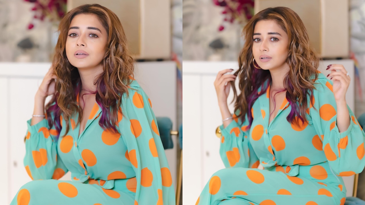 Tina Datta Nails the Fashion Game in a Cute Blue Polka Dot Outfit 878781