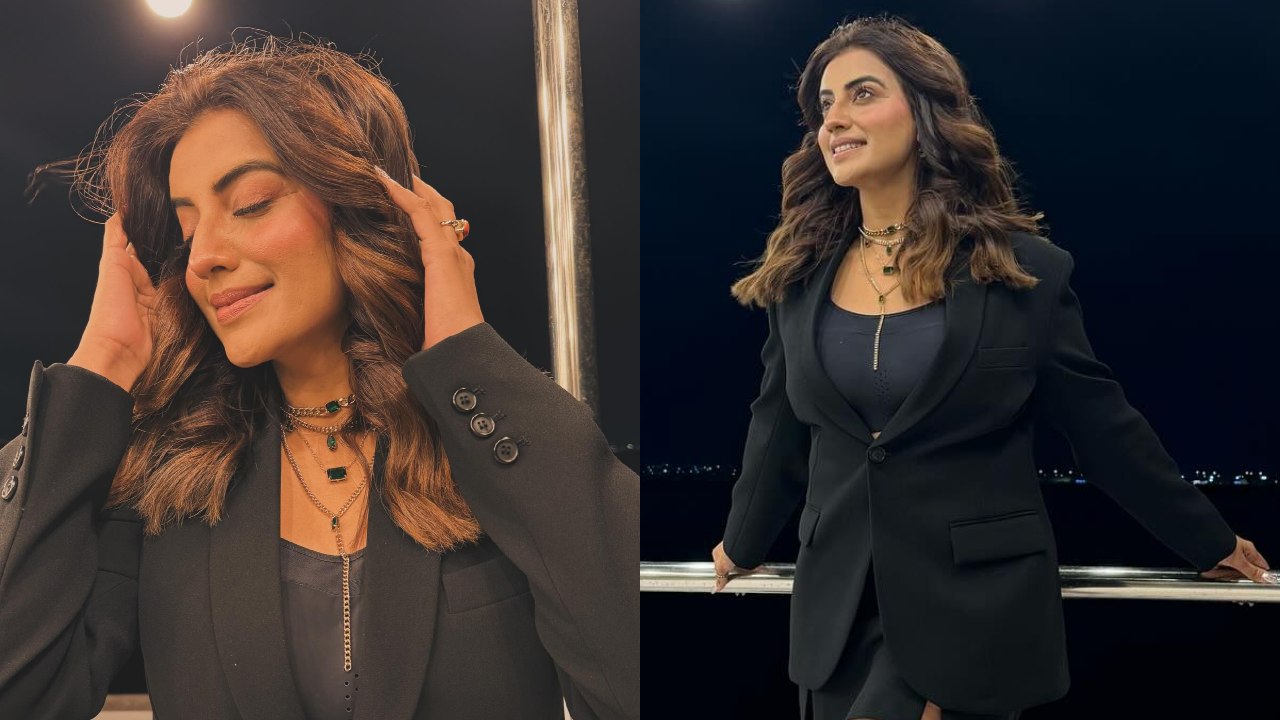Akshara Singh Serves Chic Office 'Goals' In Black Dress With Blazer, See Photos 883767