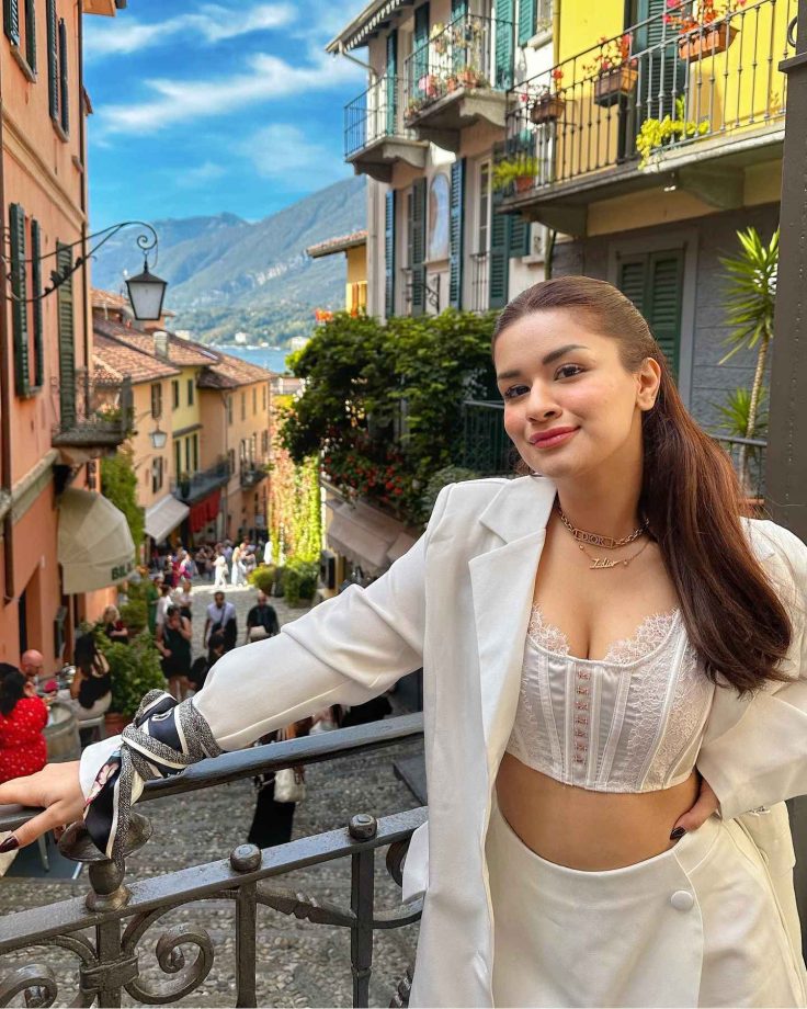 Avneet Kaur's European Vacation Diaries Are Must See, Check Out 880989