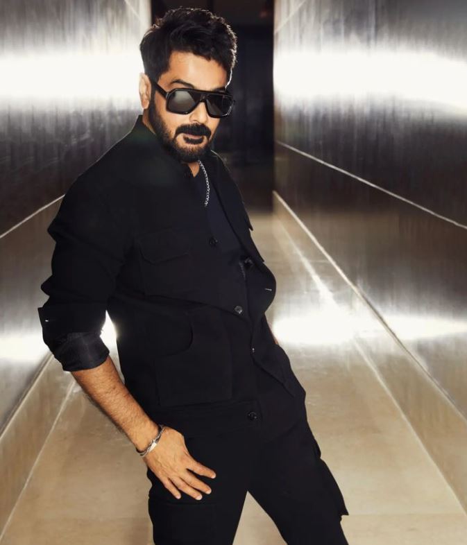 Bengal’s Most Stylish: Prosenjit Chatterjee aka Bumba Da: True King Of Style 883537