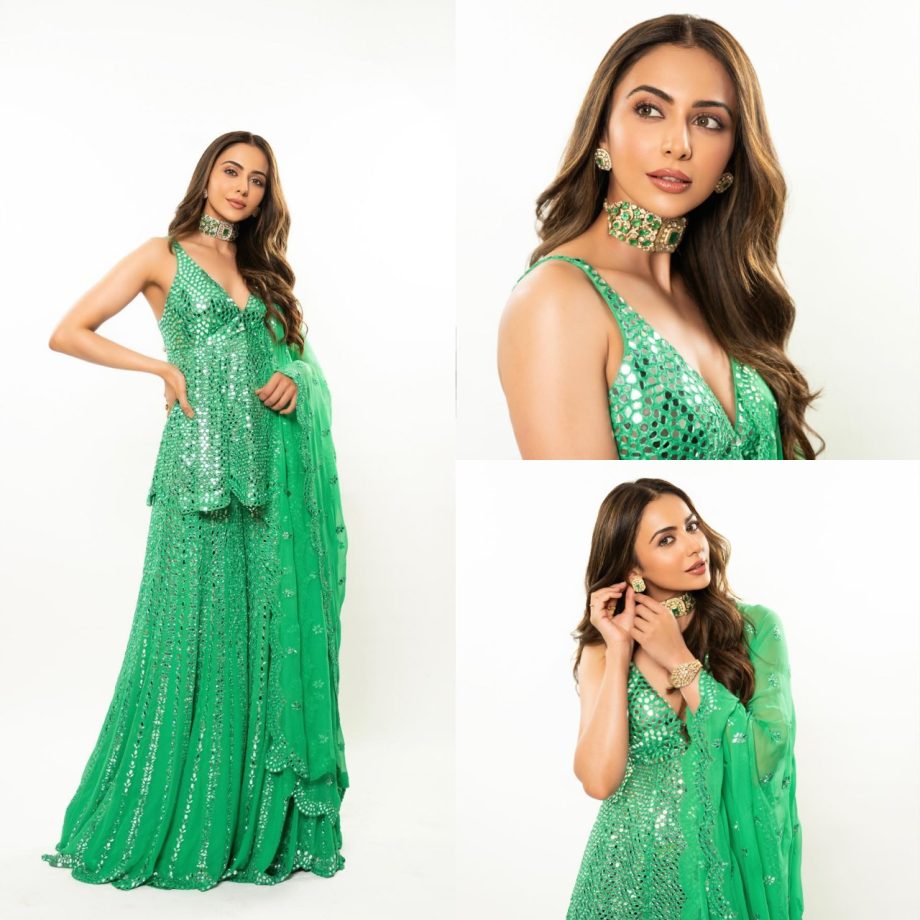 Bride-to-be Rakul Preet Singh Steals Hearts In Green Sharara, See How 882703