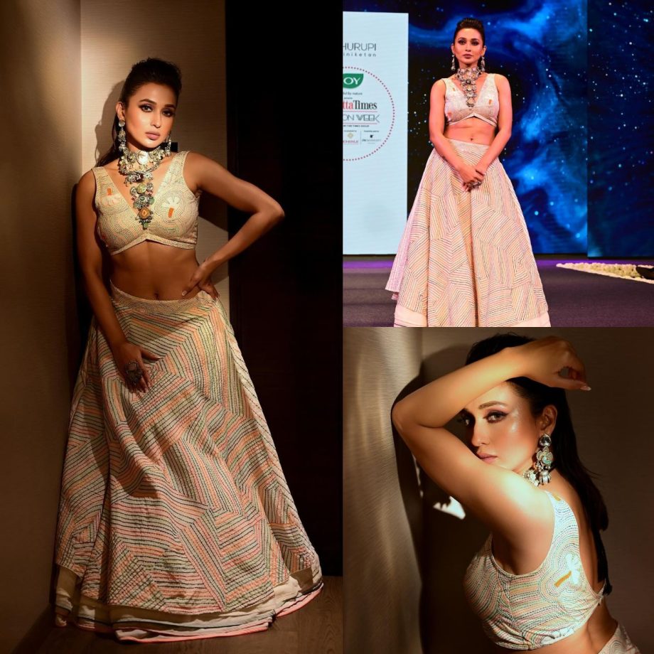 Mimi Chakraborty Flaunts Midriff In Boho Skirt And Blouse, See How 883442