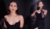 Rakul Preet Singh Revives Old Hollywood Fashion In Strapless Gown With Gloves