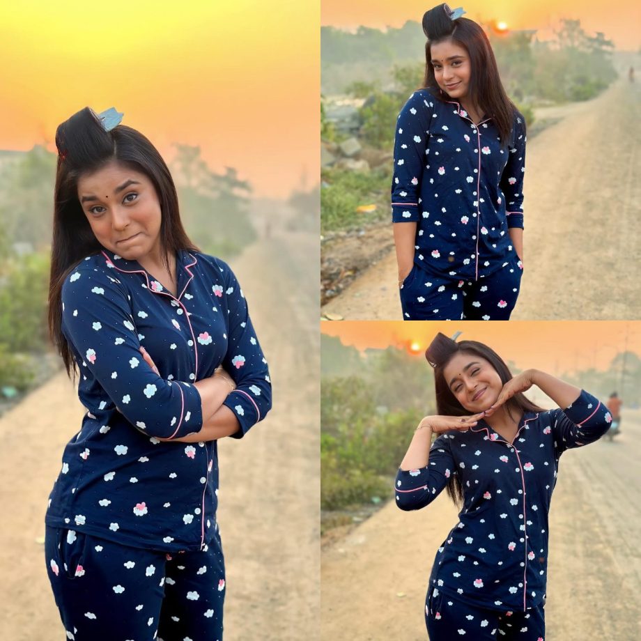 Sumbul Touqeer's Quirky Smile Is The Cutest On Internet, See Now | IWMBuzz