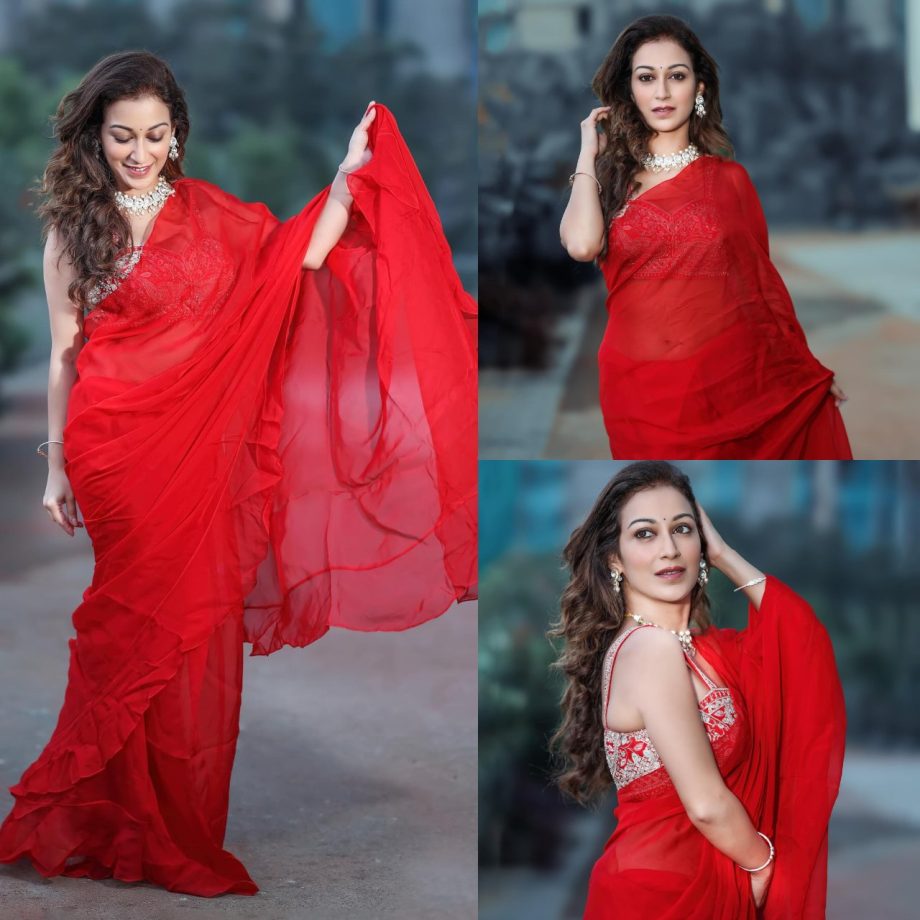 TMKOC'S Sunayana Fozdar Is Vision In Red Ruffle Saree, Take A Look 881591
