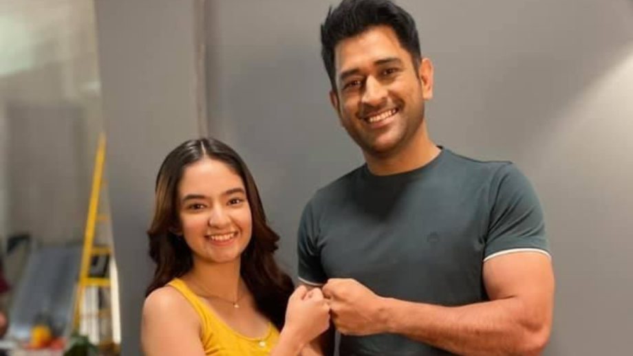 What is the common connection between two Global stars Anushka Sen & 'Chachu' MS Dhoni? Here's the surprise! 882989