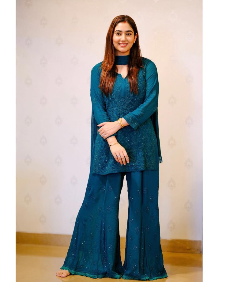 3 Times Disha Parma Radiates Elegance In Embroidered Kurta, See Photos 887572