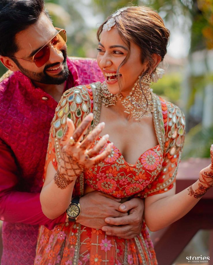 4 Things That Make Rakul Preet Singh's Mehendi Look Different From Others 887808