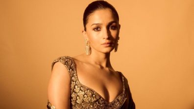 Alia Bhatt Turns Dramatic In Glamorous Mehendi Color Velvet Saree With Smokey Eyes