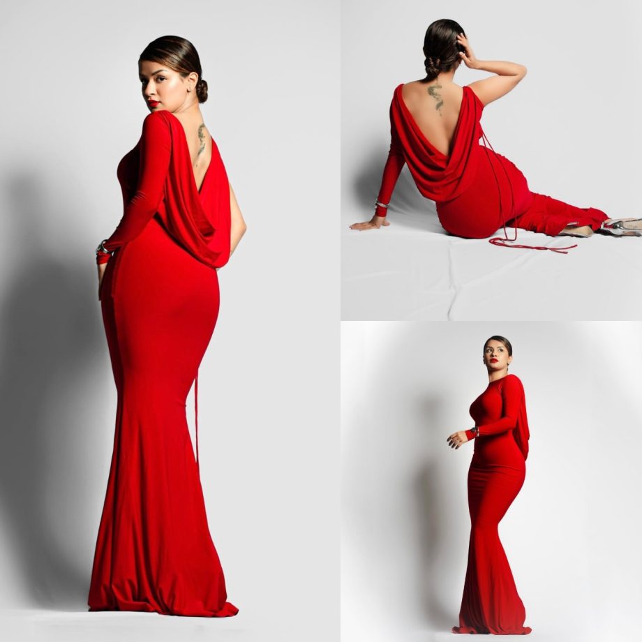 Avneet Kaur's Love for Sensuous Backless Evening Gowns Knows No Bounds 888549