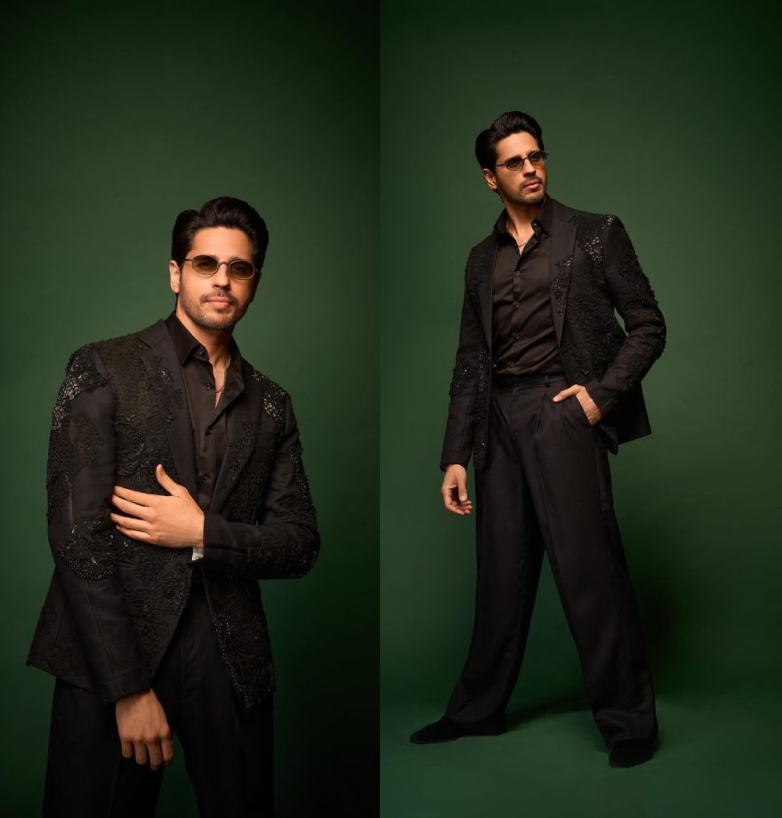 Black Is Back: Sidharth Malhotra Stepping Up The Style Game In A Monochrome Blazer And Pants 886109