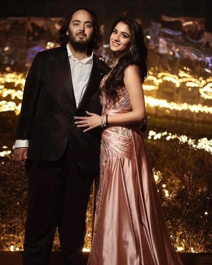 Celebrating Love And Tradition: Anant Ambani And Radhika Merchant's Unforgettable Pre-Wedding Bash 885182