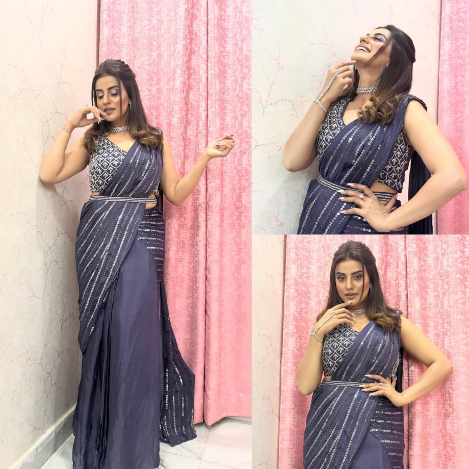 Check Out: Akshara Singh Embraces Tradition With Sparkle In A Navy Blue Sequin Saree 886193