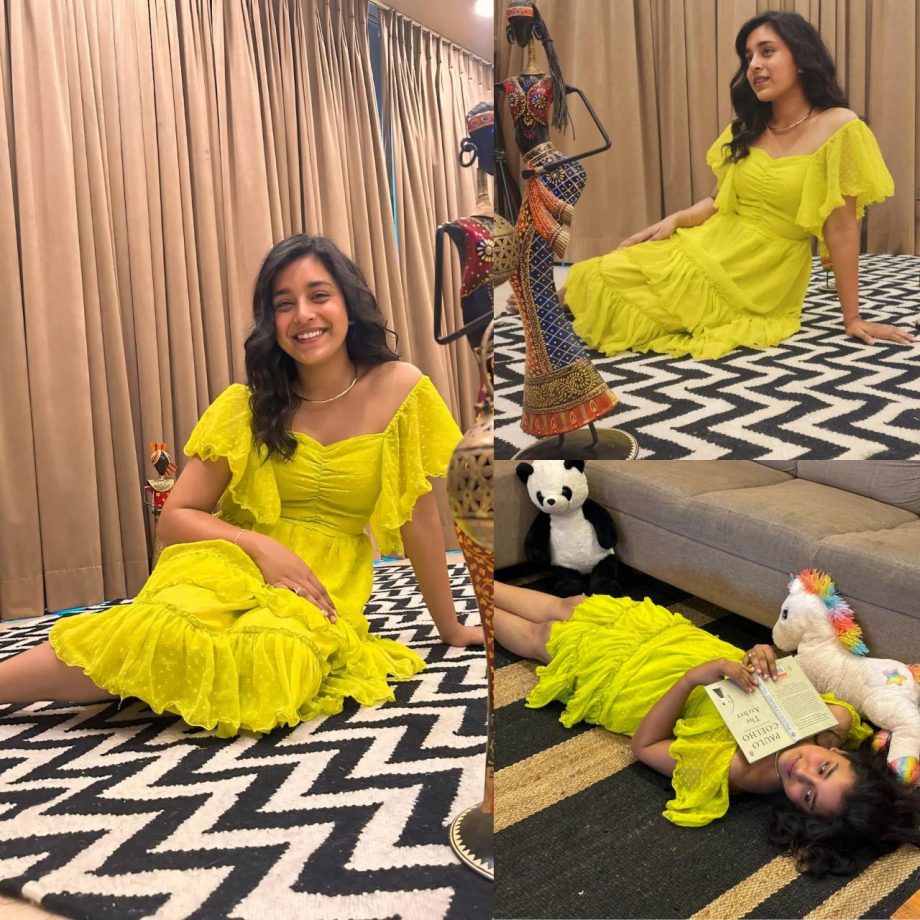 Chic Comfort: Sumbul Touqeer Embraces Leisure In A Green Ruffle Dress; Check Now! 885788
