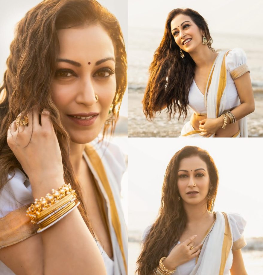 Classic Beauty: Sunayana Fozdar Captivates Our Hearts In An Exquisite White And Gold Saree 886111