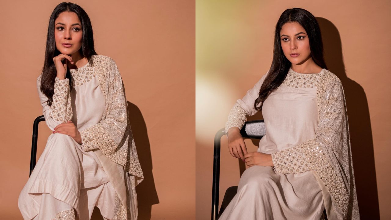 Classic Charm: Shehnaaz Gill Shows Her Ethnic Elegance In An Ivory Salwar Suit 889251