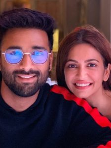 Soon-to-be Mr. And Mrs. Kriti Kharbanda-Pulkit Samrat Inspired Couple Poses