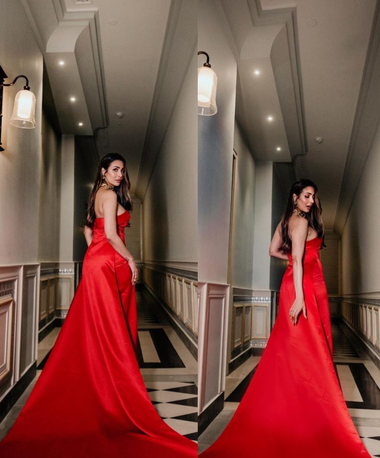 Fashion Showdown: Shilpa Shetty vs. Malaika Arora: Who Looks Captivating In Red Strapless Gown? 888488