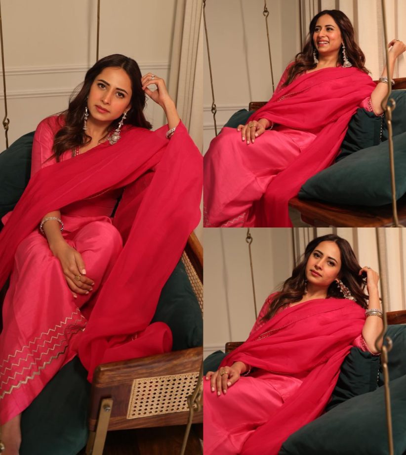 Glamour Duel: Sargun Mehta vs. Jasmin Bhasin: Who Wore Mirror-Work Ethnic Outfit Better? 887350