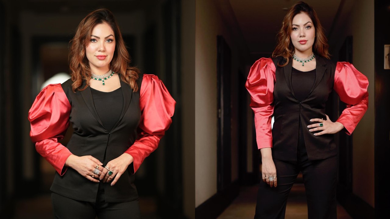 Munmun Dutta Stuns In Black Pantsuit And Playful Peach Sleeves, See How 889440