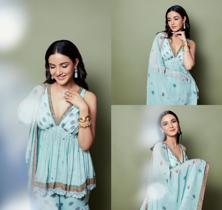 Regal Vibes: Jasmine Bhasin Looks Simply Divine In A Blue Printed Sharara Set 889004