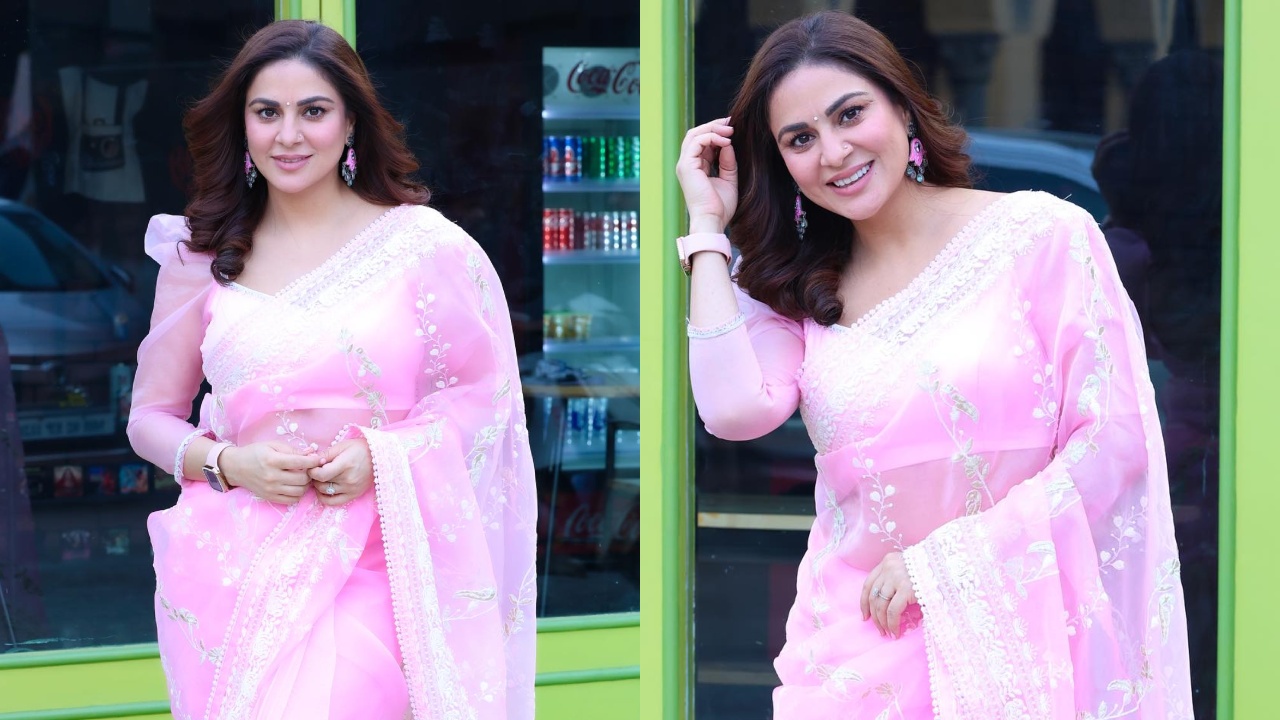 Shraddha Arya Radiates Grace In Soft Pink Floral Saree, See Photos 887000