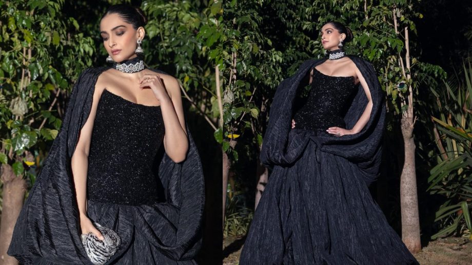 Sonam Kapoor Makes Bewitching Entry To A Party In Black Shimmery Gown 884716