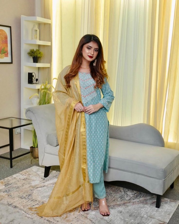 Steal The Spotlight With Arishfa Khan's Chic Iftar Look In Salwar Suit 887846