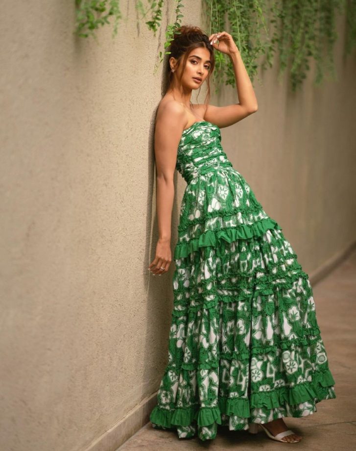 Summer Street Style: Fashion Ideas From Bollywood Celebrity Pooja Hegde 888352