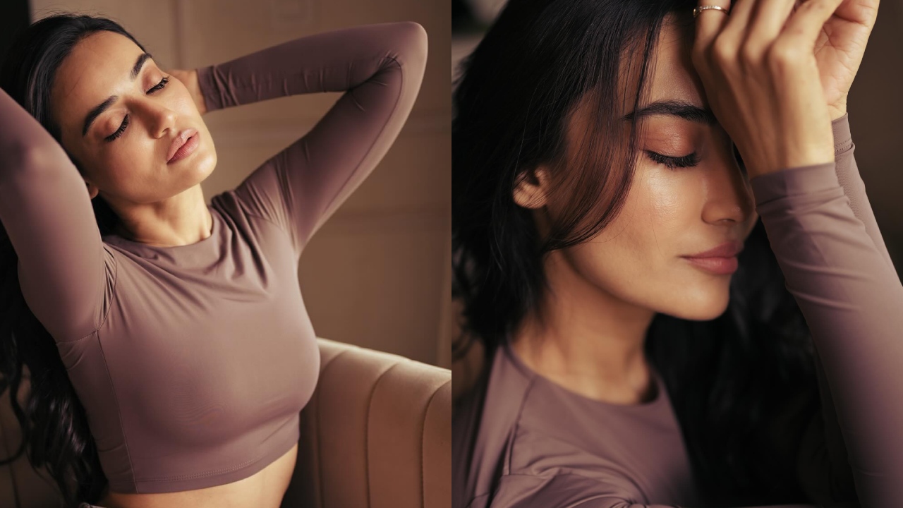 Surbhi Jyoti Flaunts Her Toned Abs in Brown Crop Top And Blue Shorts 884638