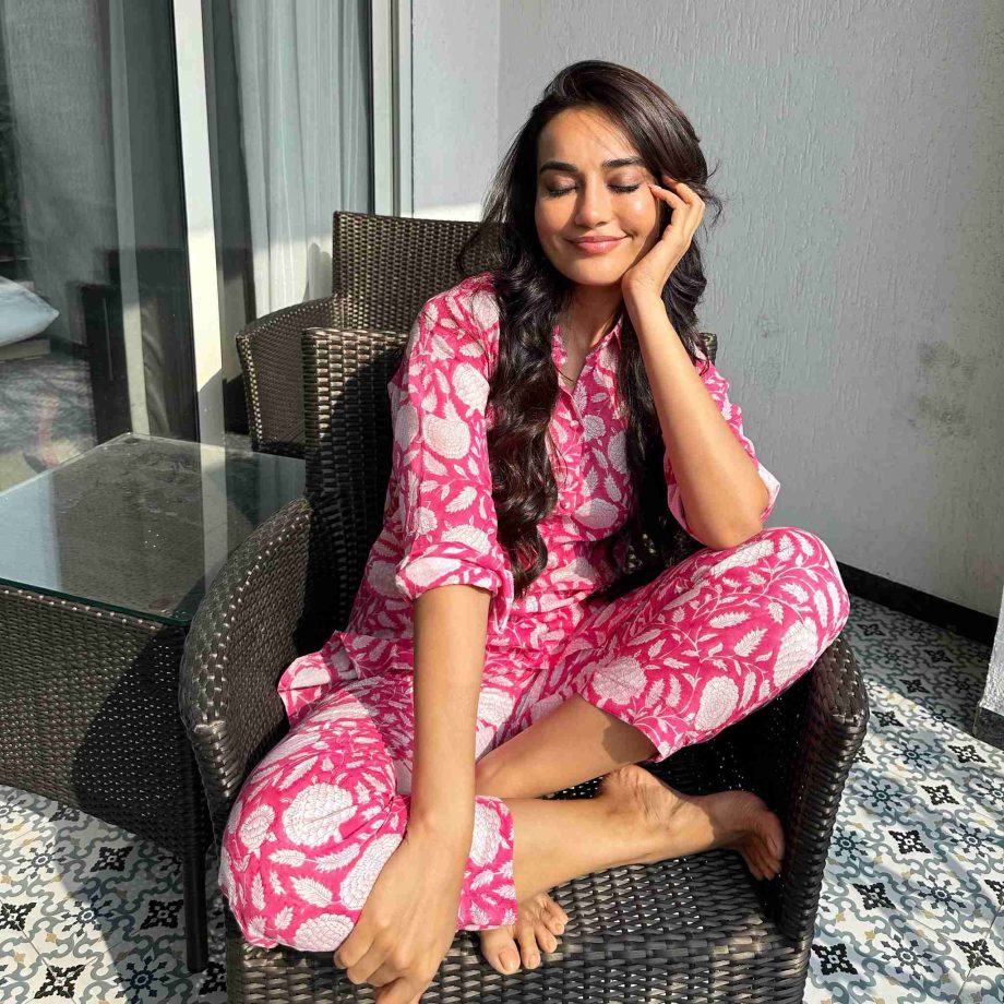 Surbhi Jyoti's Radiance Shines Through in Candid Snapshot 889386