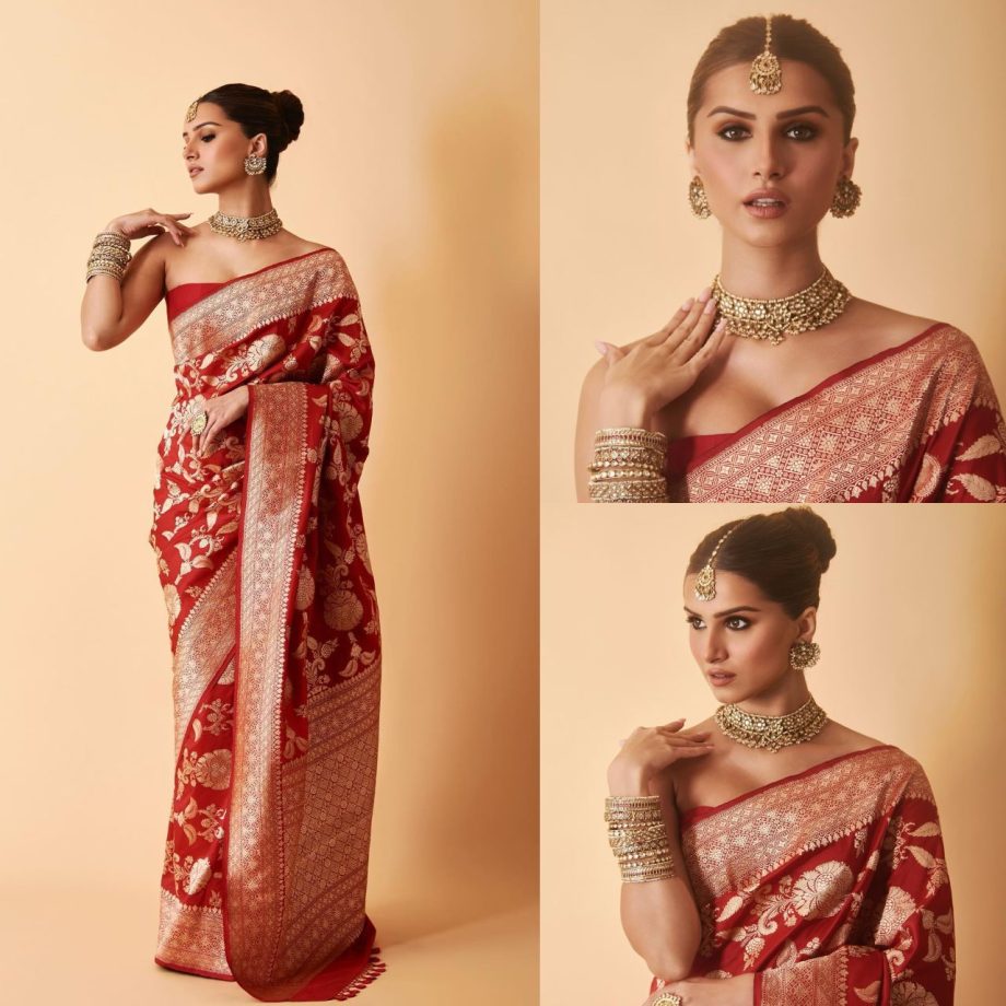 Tara Sutaria Or Samantha Ruth Prabhu: Who Looks Mesmerizing In Red Banarasi Saree? 887987