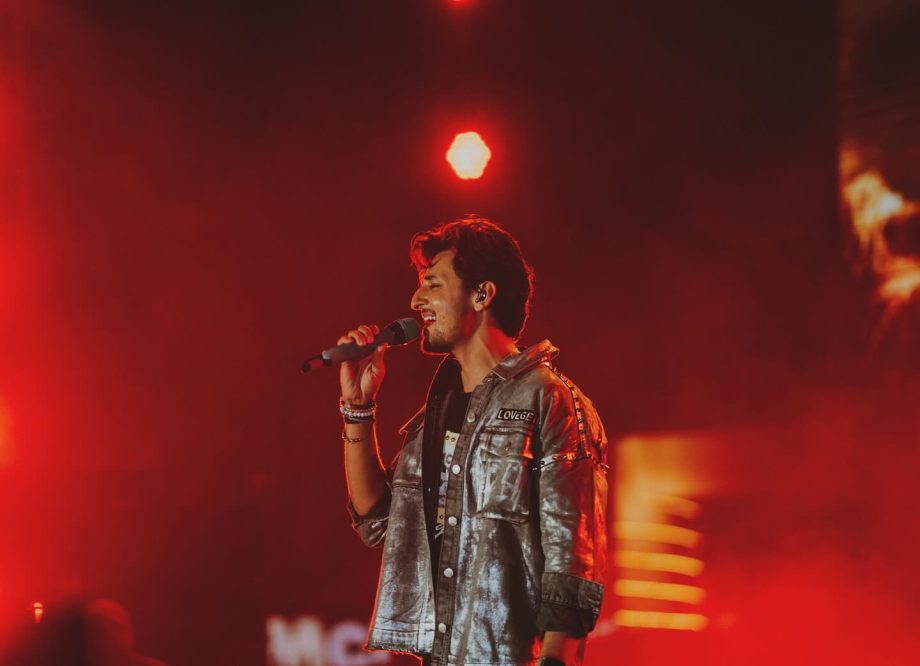 Top Looks from Darshan Raval's Recently Ended Indian Concert: See Photos 888383