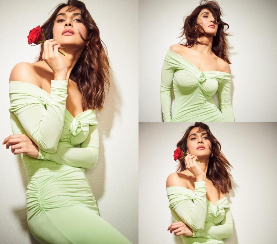 Vaani Kapoor Flaunts Her Hourglass-Toned Figure in Green Long Dress; See Pics 884517