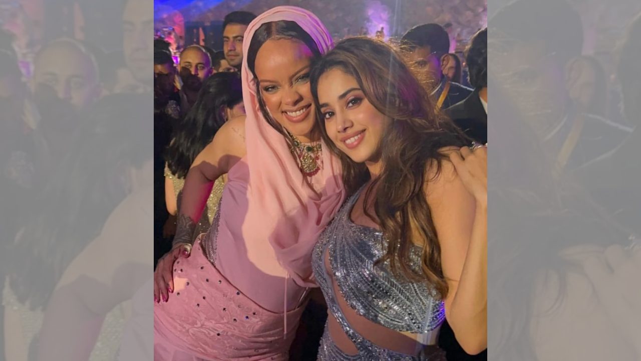 Watch: Janhvi Kapoor And Rihanna Breaks The Dance Floor With Their 'Thumkas' On Zingaat Song 884906