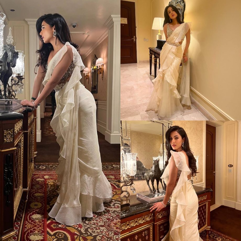 Breathtaking Beauty: Sonal Chauhan Channels Regal Vibes in an Ivory Ruffle Drape Saree with Beaded Bustier 893283