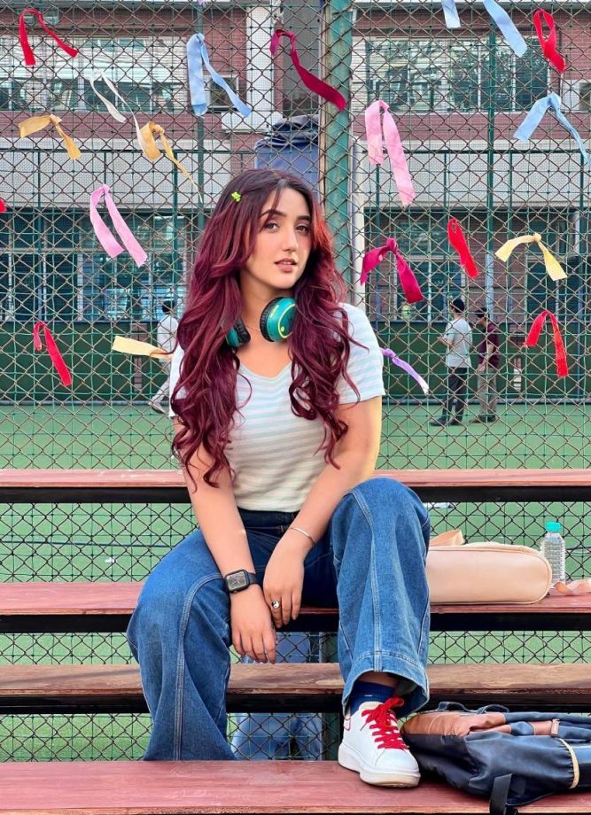 From Beachy Waves to Boho Braids: Ashnoor Kaur's Casual Hairstyle Guide 890939