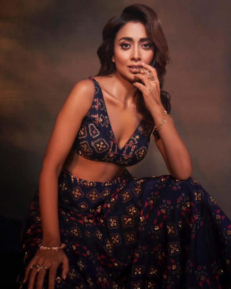 Huma Qureshi, Bipasha Basu & Shriya Saran: Here are Some Jaw-dropping Ethnic Outfits For Summer Wedding Season 893014