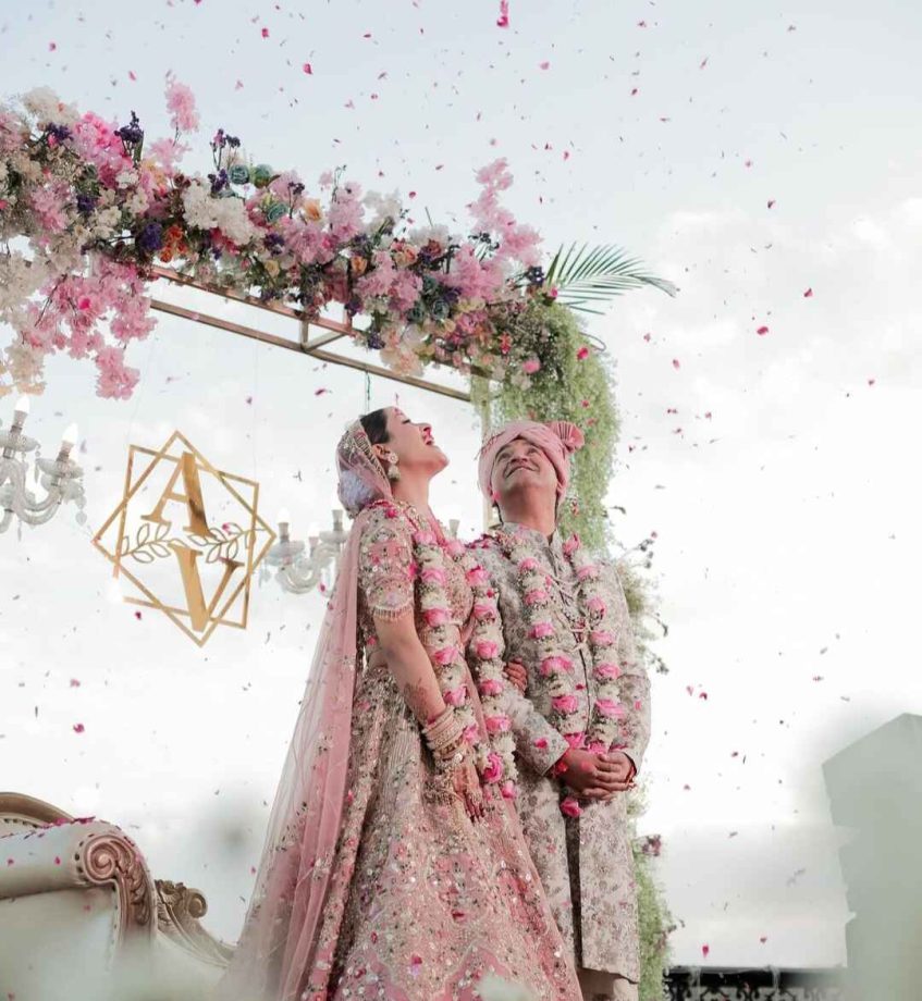 'Love Aaj Kal 2' address Aarushi Sharma gets married; shades dreamy photos 892346