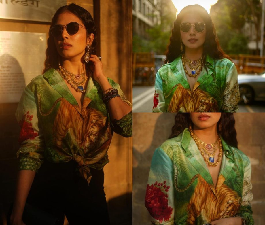 Malavika Mohanan Unleashes The Wild Side With Printed Shirt And Black Skirt 890574