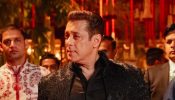 Salman Khan, a superstar with a golden heart, announced title of his 2025 EID release 'Sikandar' and congratulated films in theater this EID 890954