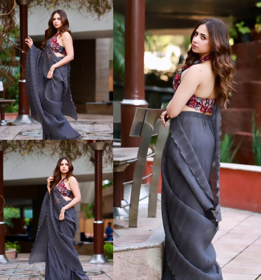 Sargun Mehta Radiates Classic Charm In A Black Saree With Floral Blouse, Check Now! 889688