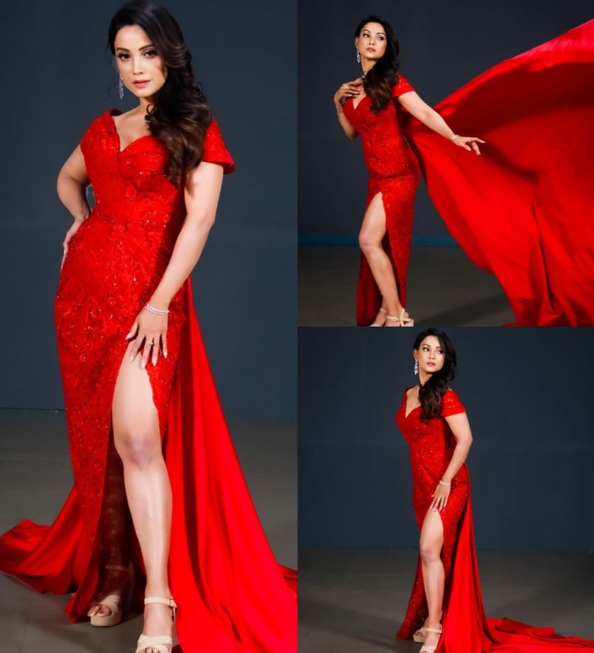 Slaying Queen: Adaa Khan Flaunts Her Toned Legs In Thigh-High Slit Gowns 891238