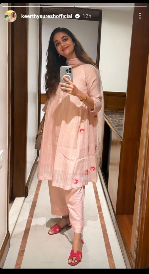 Style Showdown: Raashii Khanna Or Keerthy Suresh: Whose Kurta Set Style Takes The Crown? 890786