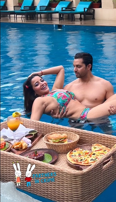 Watch Surbhi Chandna-Karan Sharma and Monalisa-Vikrant Singh's Romantic Intimate Moments by the Pool 892686
