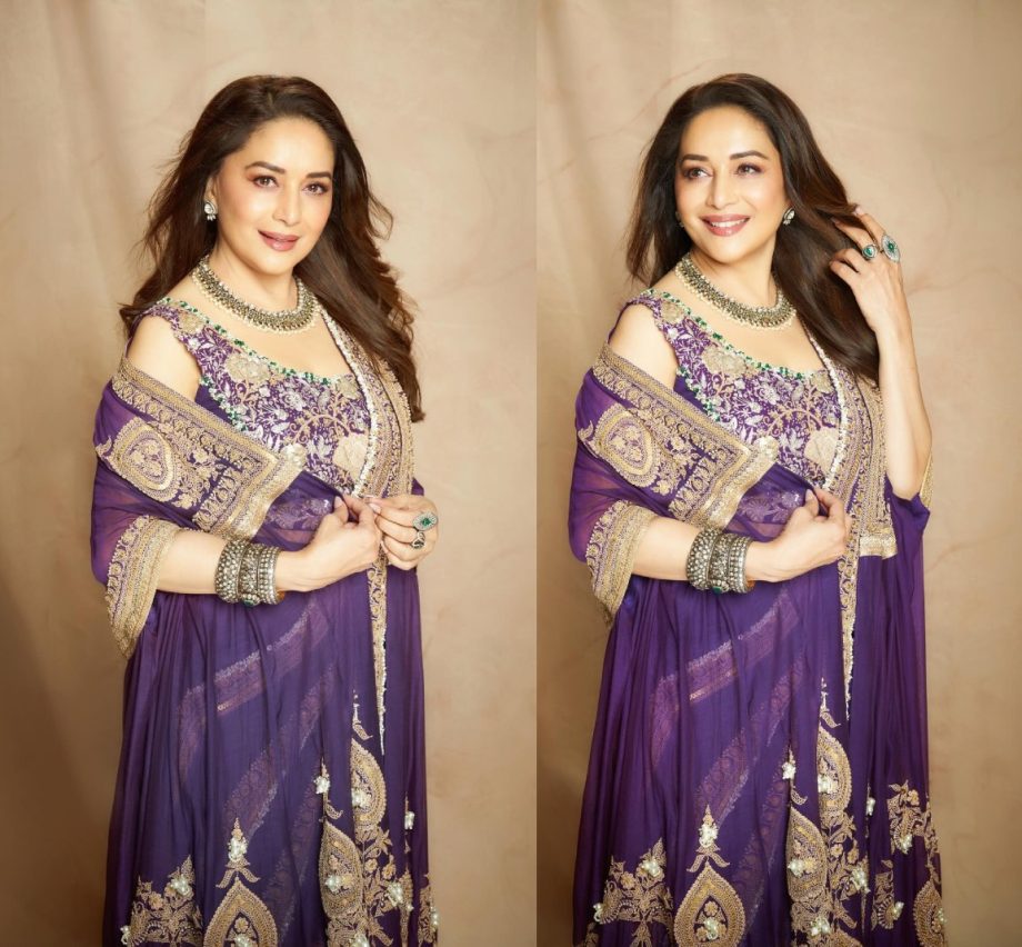6 Magical Ways To Drape Lehenga 'Dupatta' Inspired By Madhuri Dixit 894104