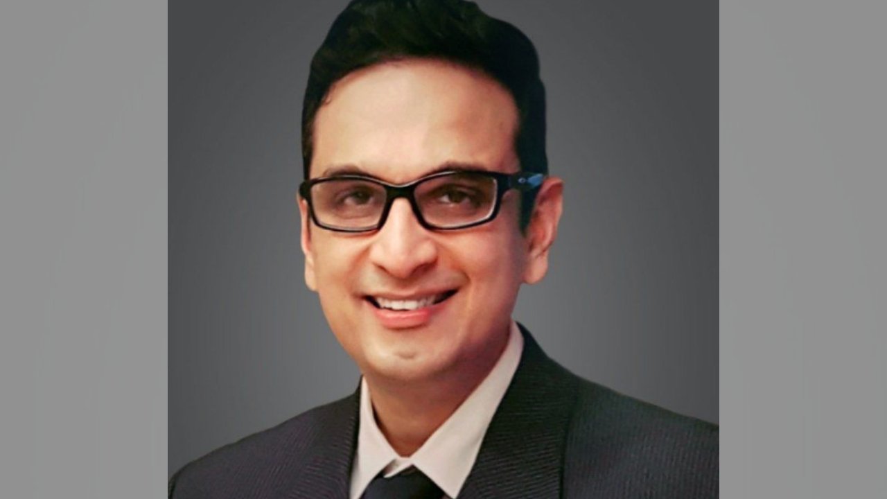 Aashish Singh Joins Red Chillies Entertainment as Producer 894368