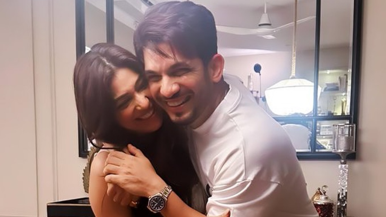 Arjun Bijlani Drops A Cute Photo With Wifey Neha Swani Celebrating 11th Wedding Anniversary 896057