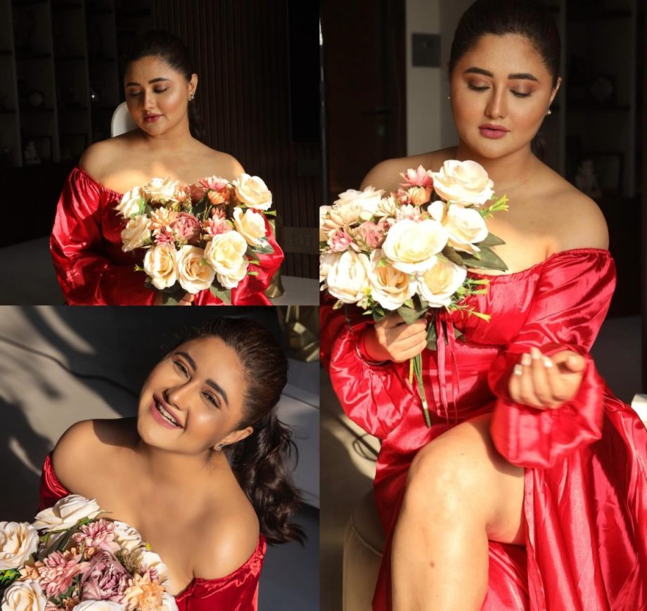 Ashnoor Kaur and Rashami Desai Flaunts Their Love With Flowers, Check Out Pictures Below! 896116
